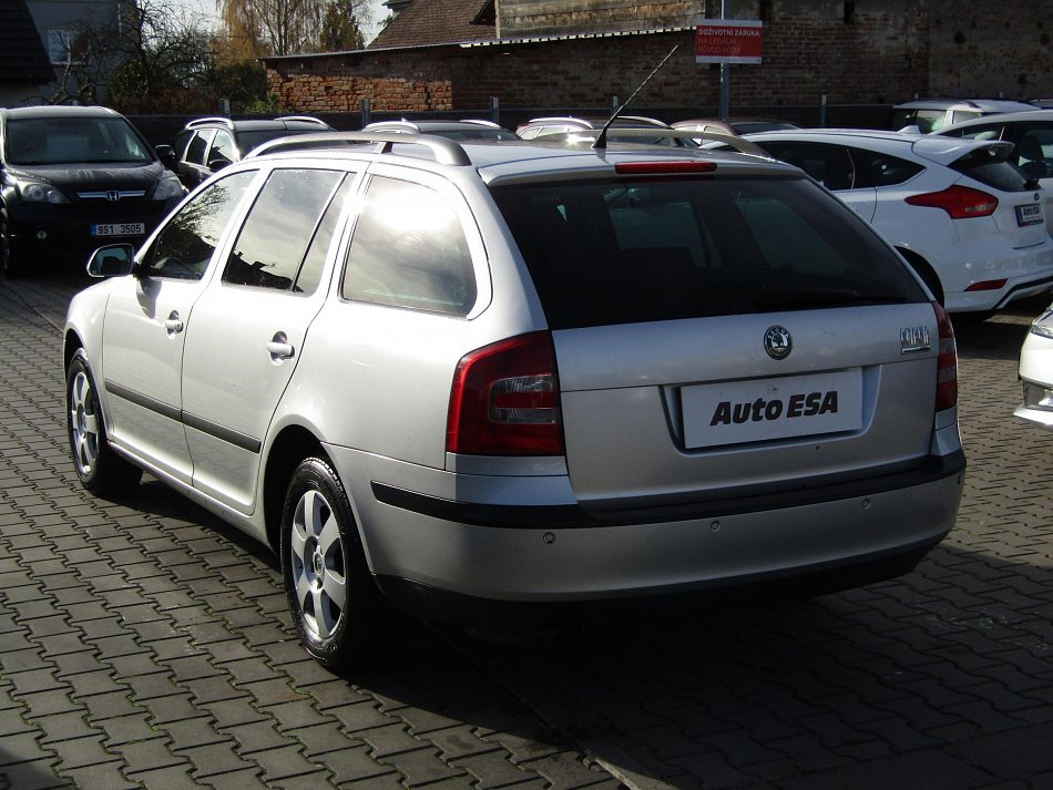 Škoda Octavia II 1.6 FSi 