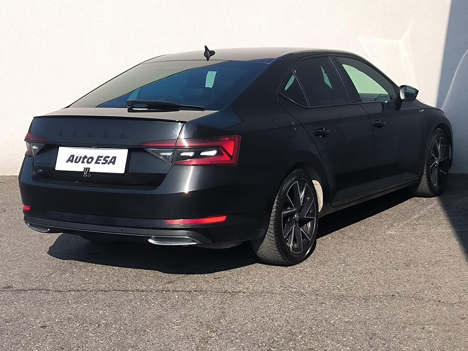 Škoda Superb III 2.0 TSi SportLine