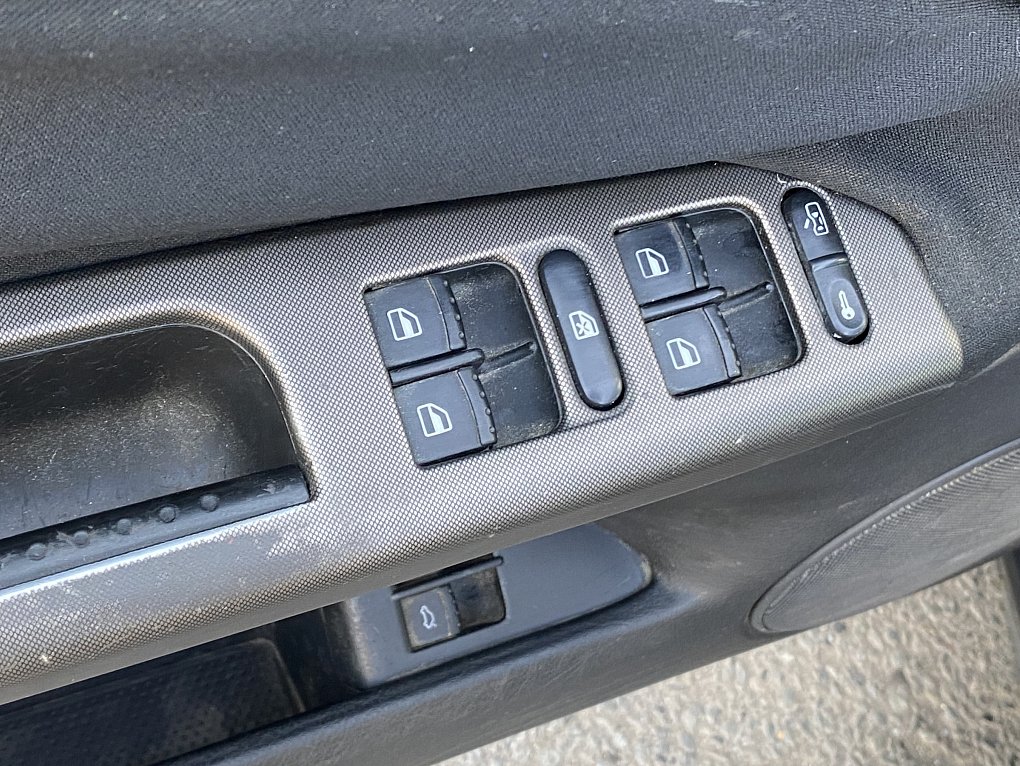 Volkswagen Passat 1.9 TDi 