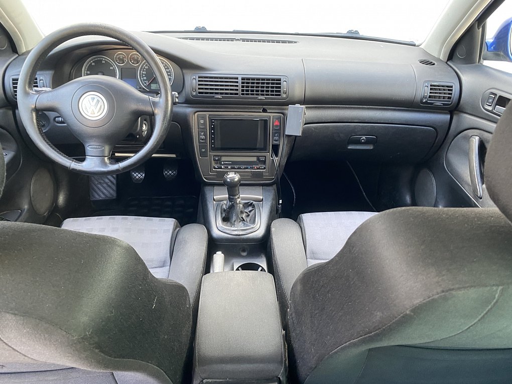 Volkswagen Passat 1.9 TDi 
