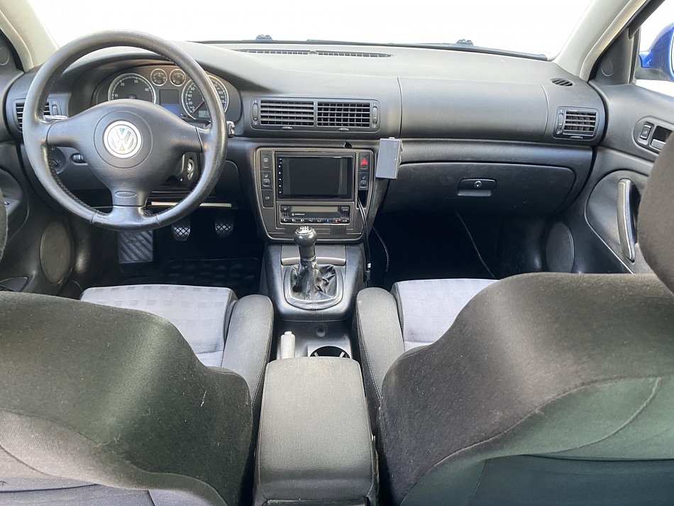 Volkswagen Passat 1.9 TDi 