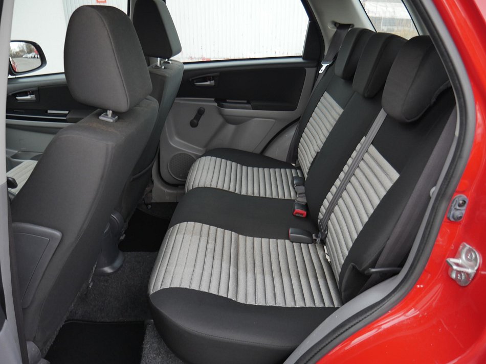 Suzuki SX4 1.6 i  4x4, LPG