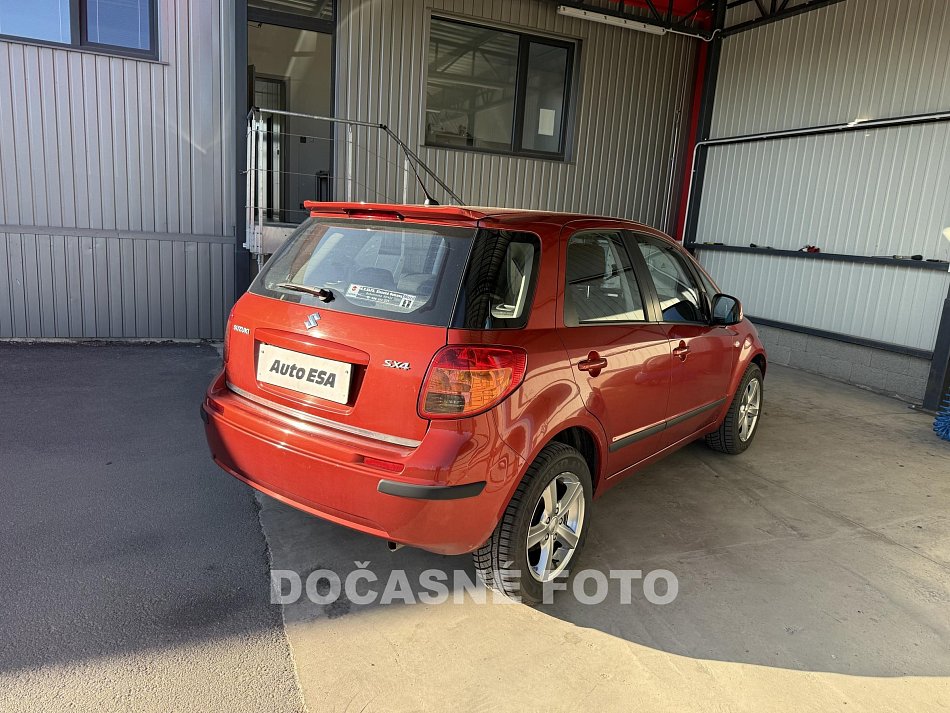 Suzuki SX4 1.6i 