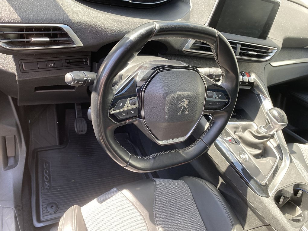 Peugeot 5008 1.5HDI 