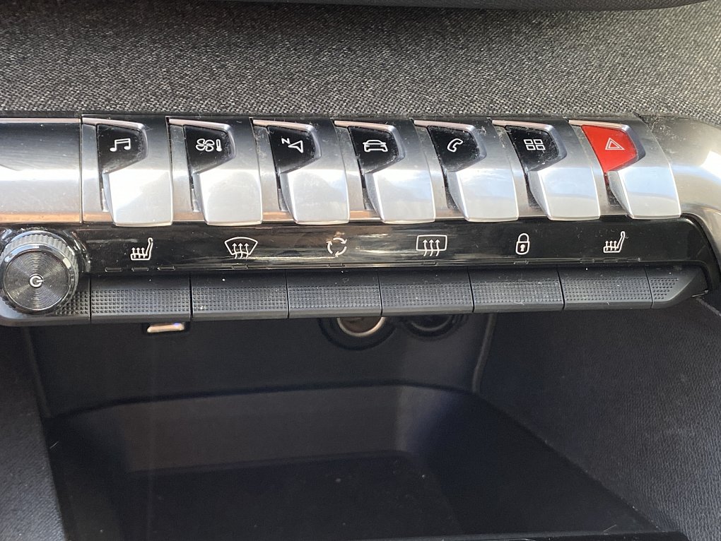 Peugeot 5008 1.5HDI 