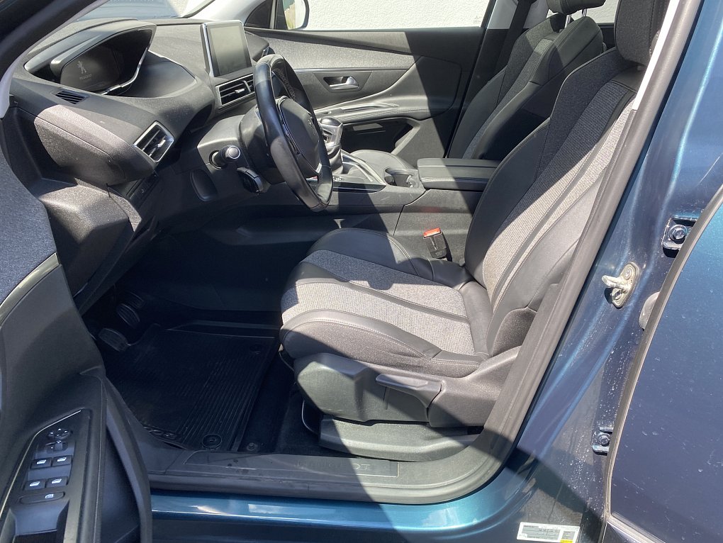 Peugeot 5008 1.5HDI 
