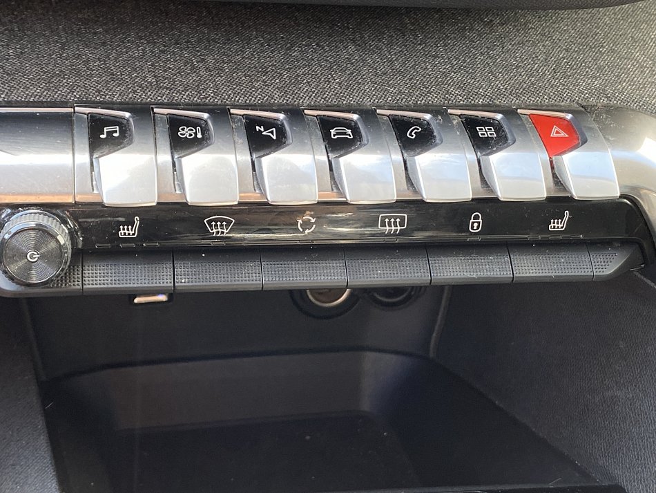Peugeot 5008 1.5HDI 
