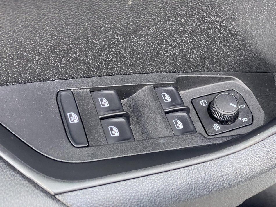 Škoda Karoq 1.0 TSi Ambition