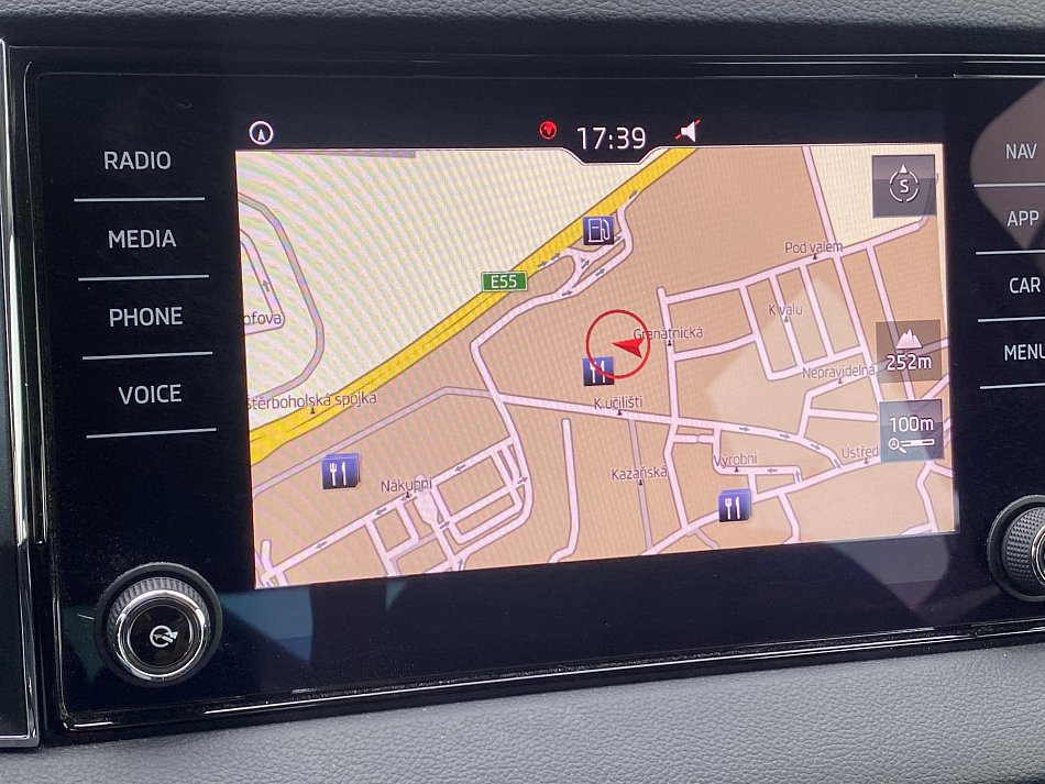 Škoda Karoq 1.0 TSi Ambition