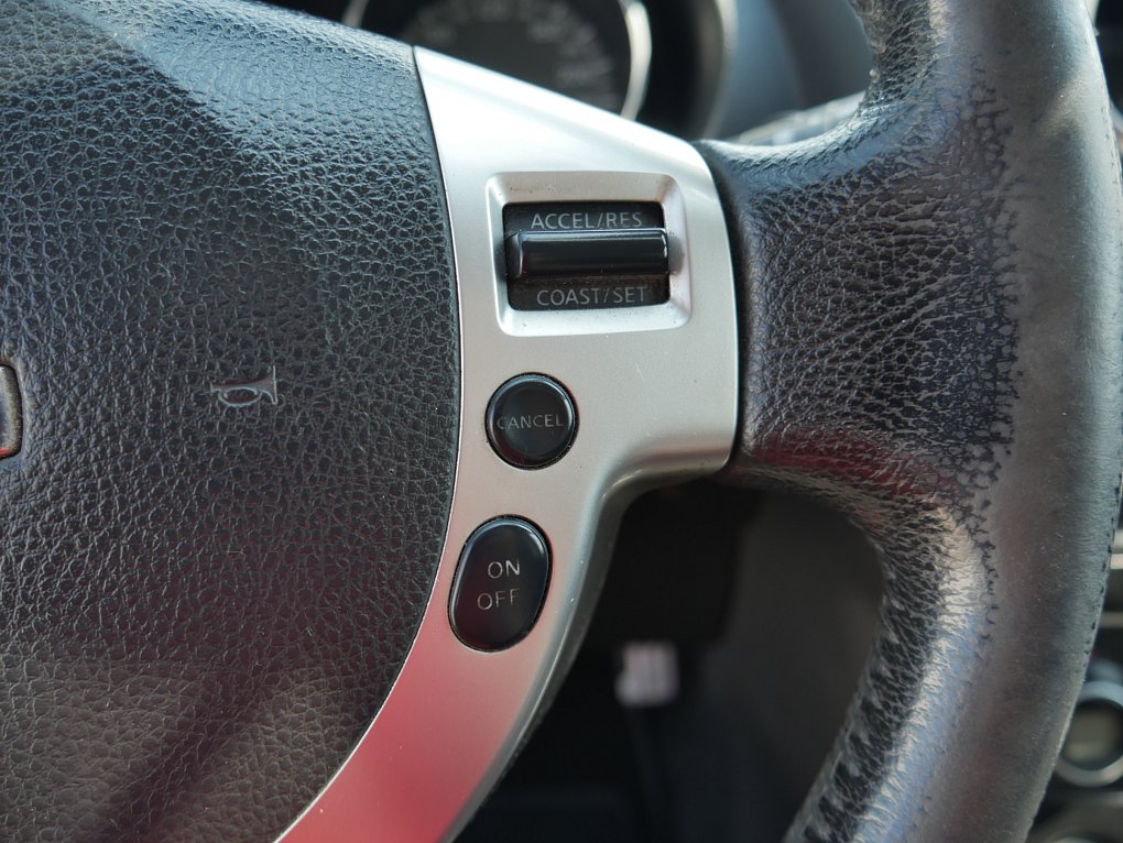 Nissan Qashqai 2.0 DCI  +2