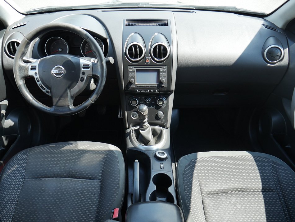 Nissan Qashqai 2.0 DCI  +2