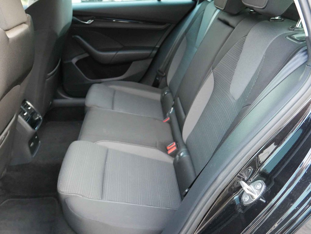 Škoda Octavia IV 1.5 TSi Ambition