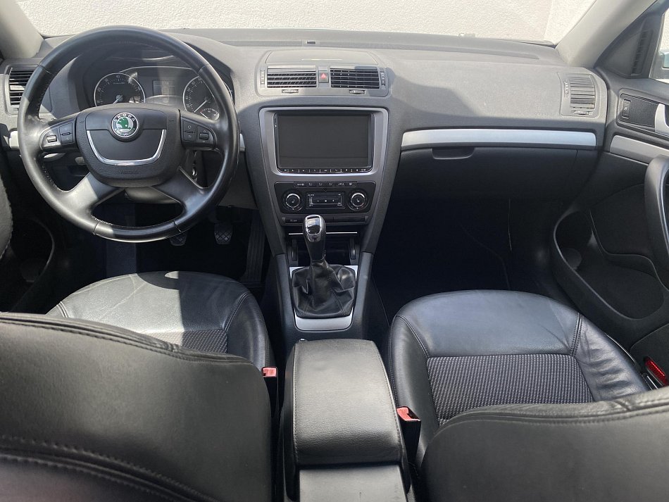 Škoda Octavia II 1.4 TSi Elegance