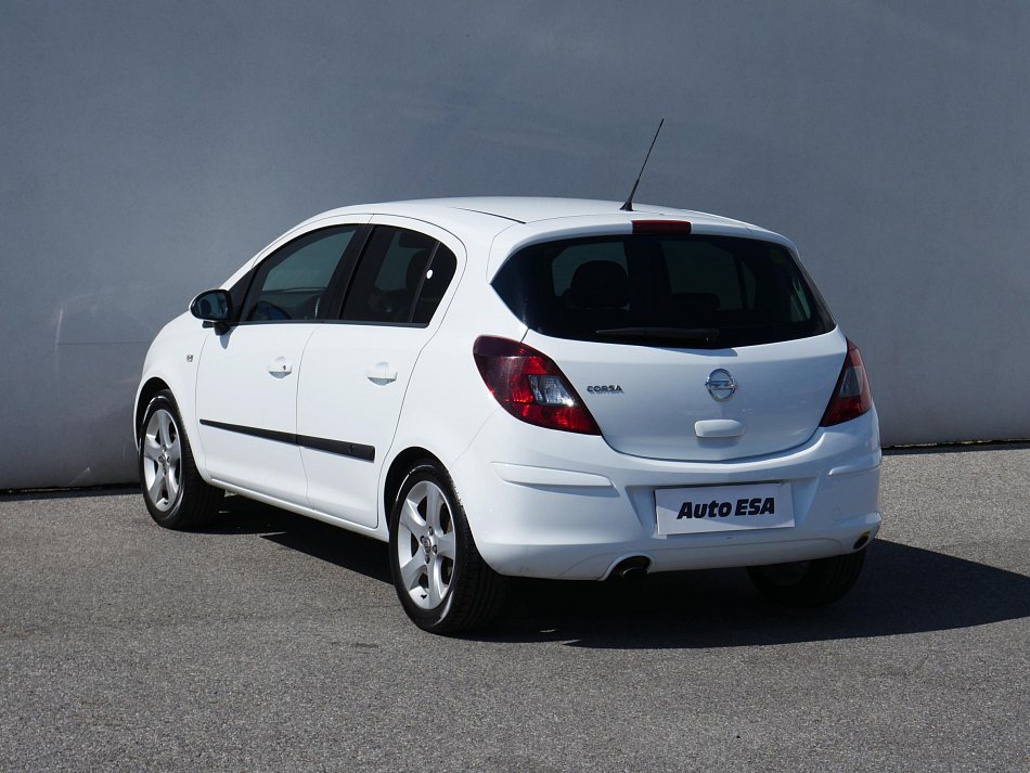 Opel Corsa 1.2i 