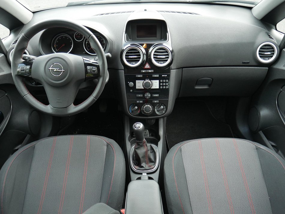 Opel Corsa 1.2i 