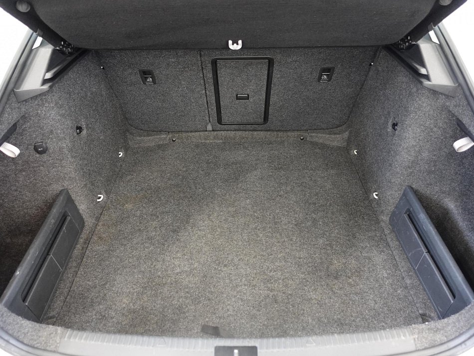 Škoda Octavia III 1.6TDi Elegance