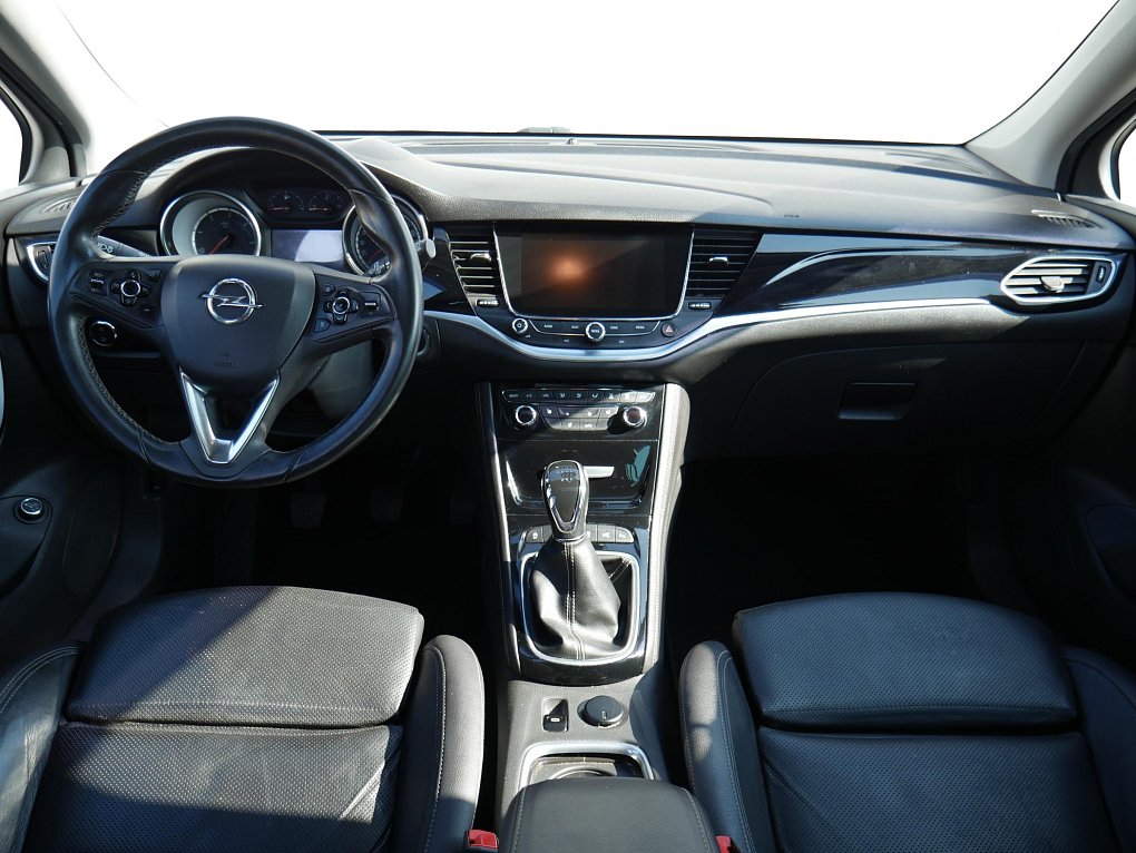 Opel Astra 1.6 CDTi 