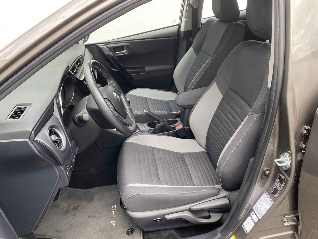 Toyota Auris 1.6i 