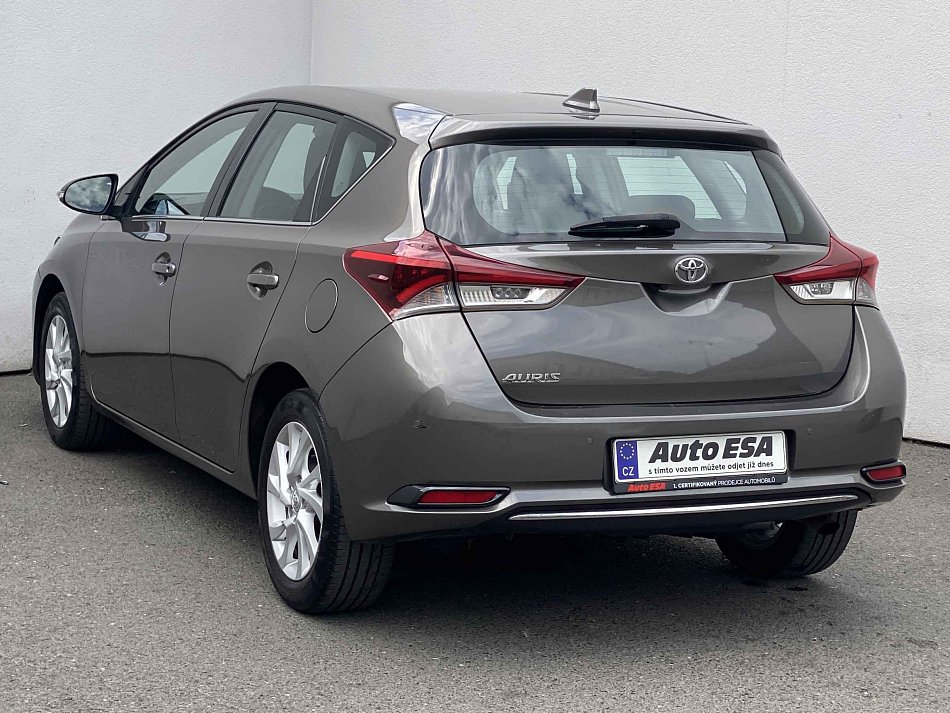 Toyota Auris 1.6i 