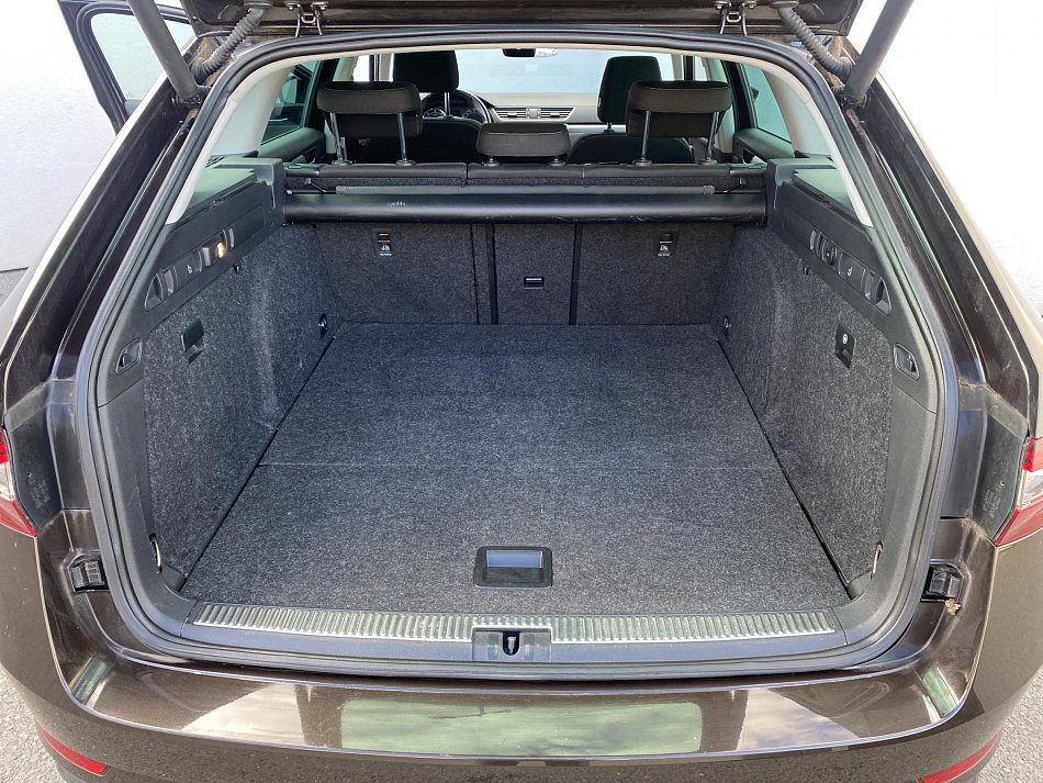 Škoda Superb III 2.0 TDi Style