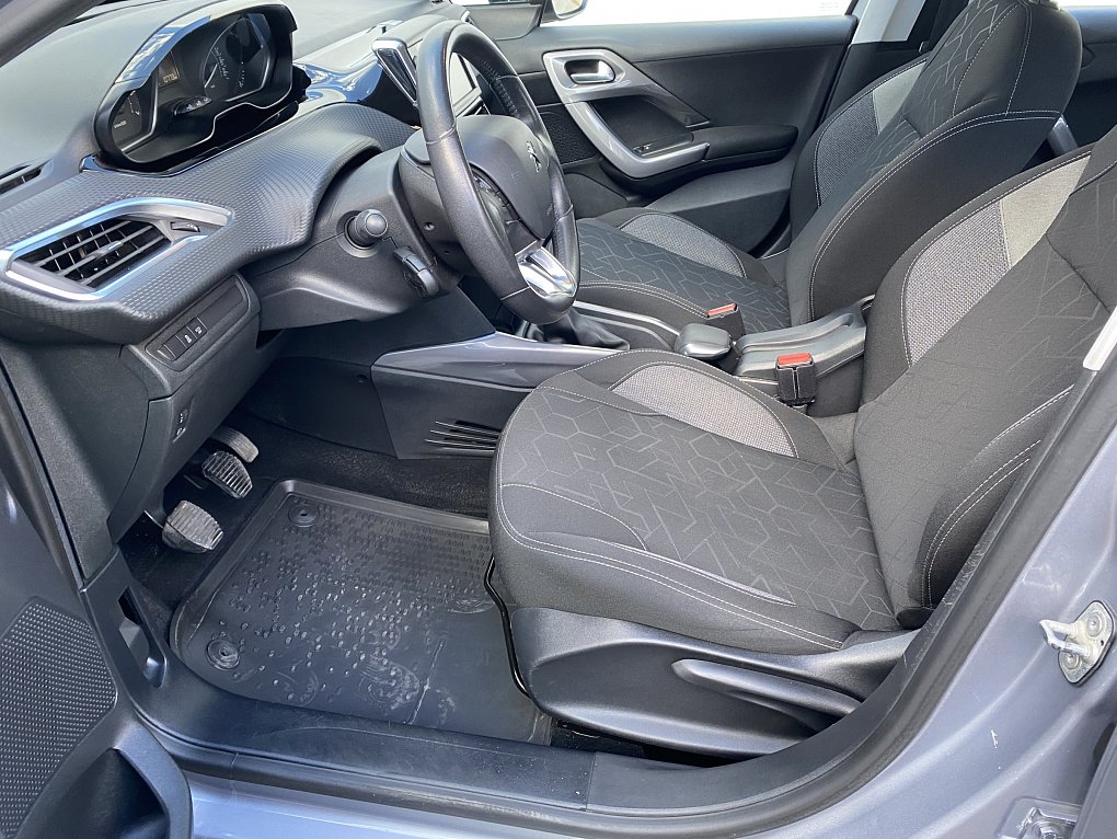 Peugeot 2008 1.2 PT GT Line