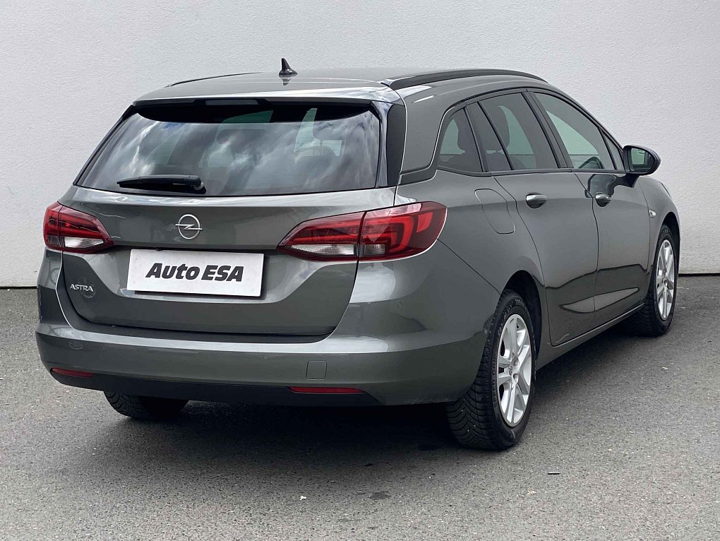 Opel Astra 1.5 CDTi Dynamic