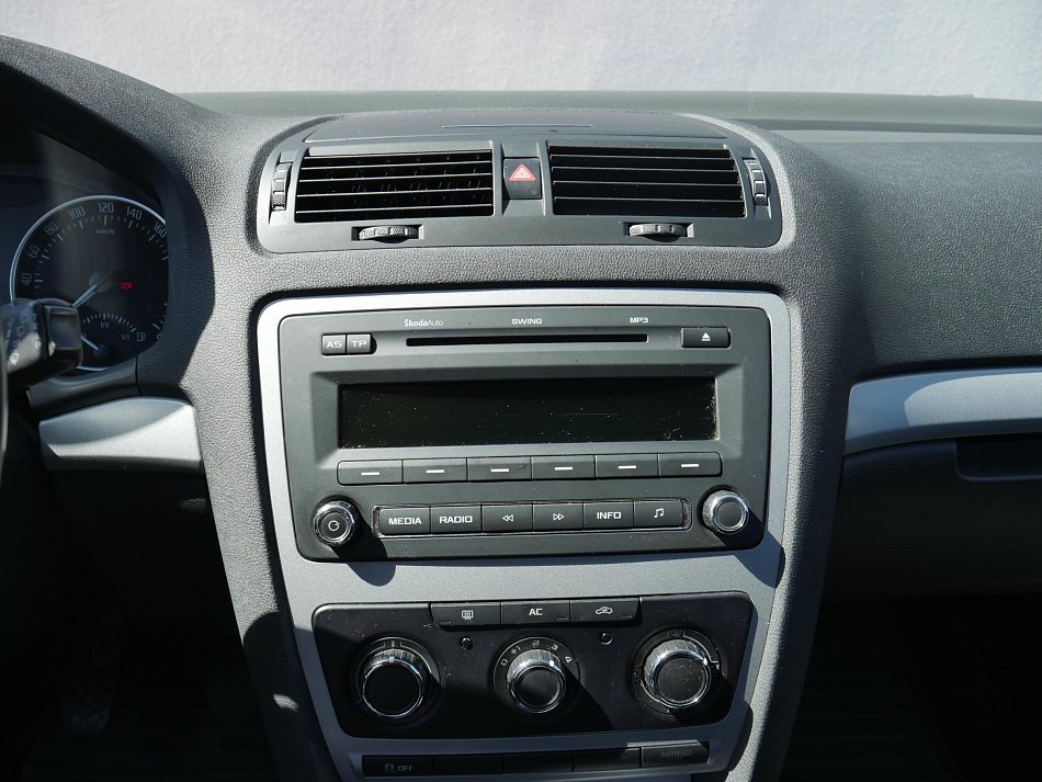 Škoda Octavia II 1.6 TDi Ambiente