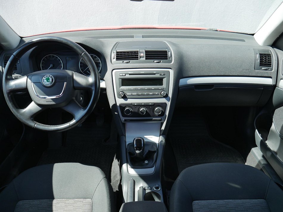 Škoda Octavia II 1.6 TDi Ambiente
