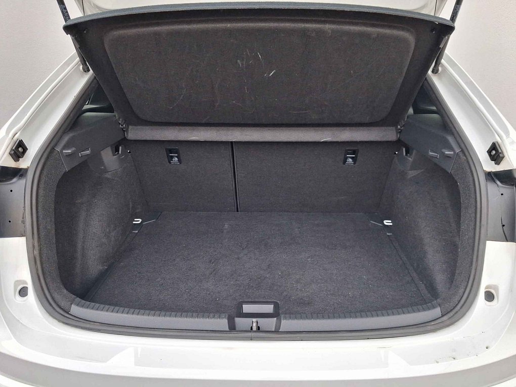 Volkswagen Taigo 1.0TSi R-Line