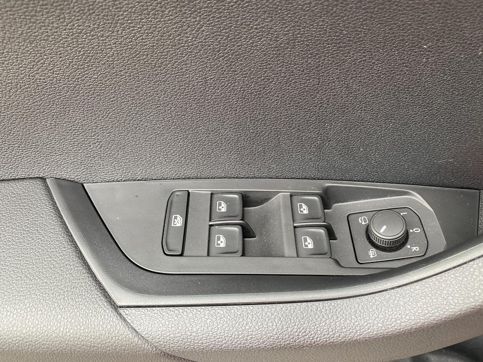 Škoda Karoq 2.0 TSi SportLine 4X4
