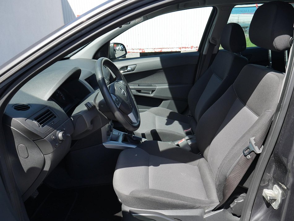 Opel Astra 1.6 i 