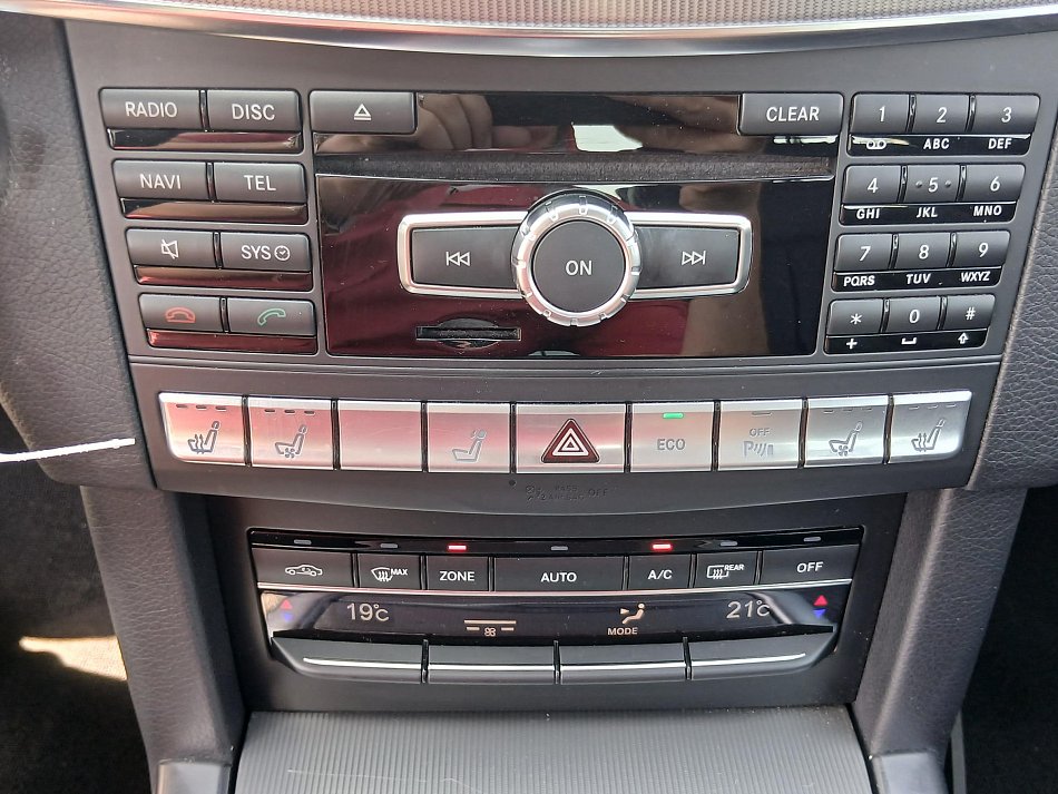 Mercedes-Benz Třída E 3.0 CDi  4Matic