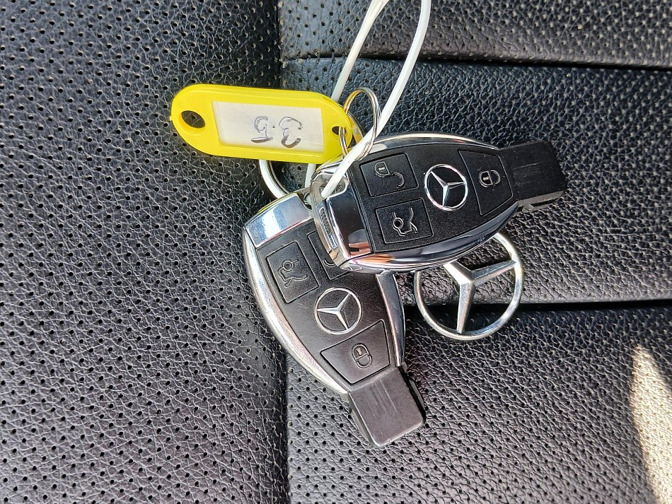 Mercedes-Benz Třída E 3.0 CDi  4Matic