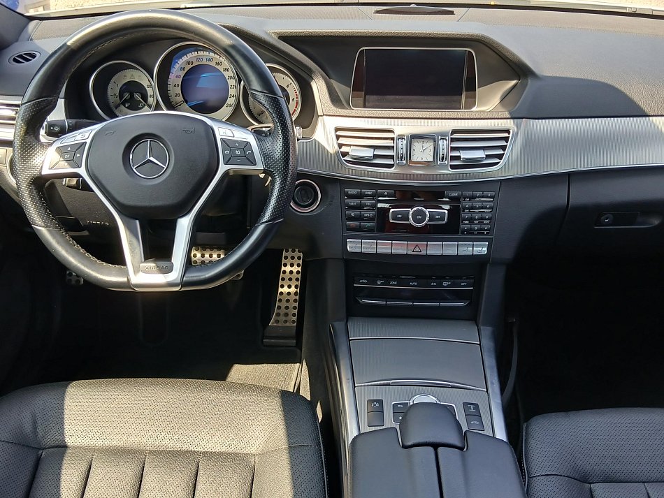 Mercedes-Benz Třída E 3.0 CDi  4Matic