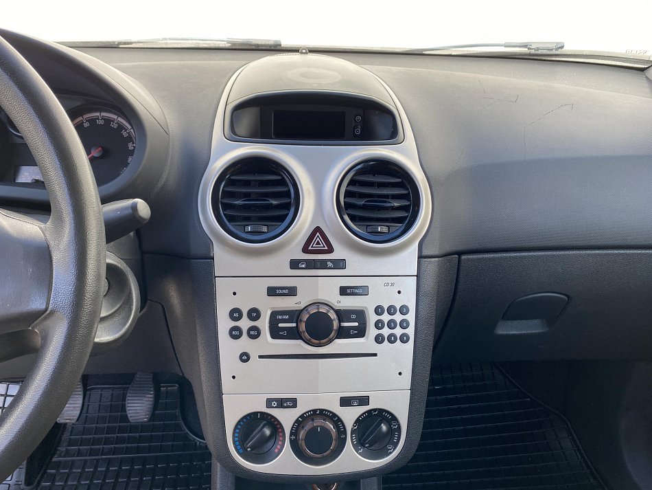 Opel Corsa 1.2i 
