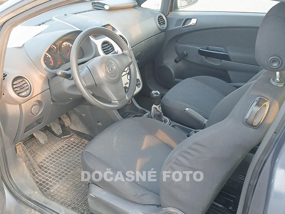 Opel Corsa 1.2i 