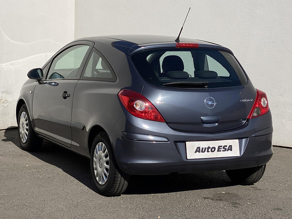 Opel Corsa 1.2i 