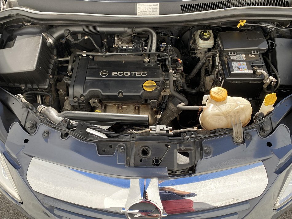 Opel Corsa 1.2i 