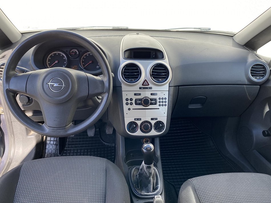 Opel Corsa 1.2i 