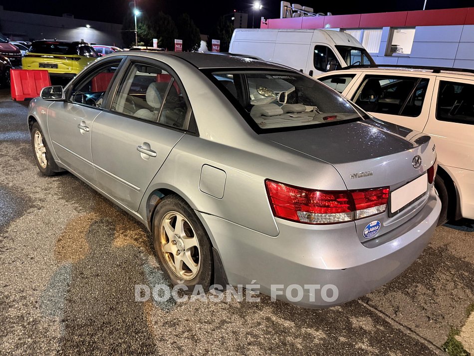 Hyundai Sonata 2.0 