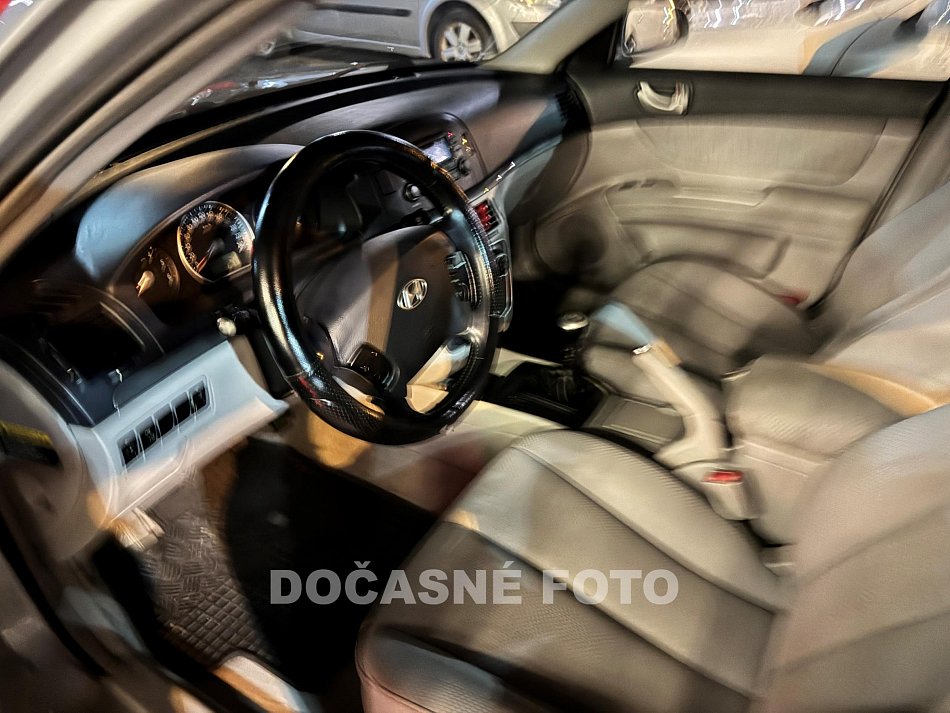 Hyundai Sonata 2.0 