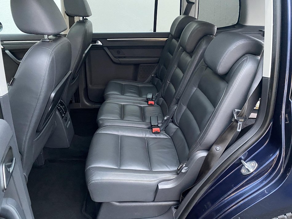 Volkswagen Touran 2.0 TDi Highline