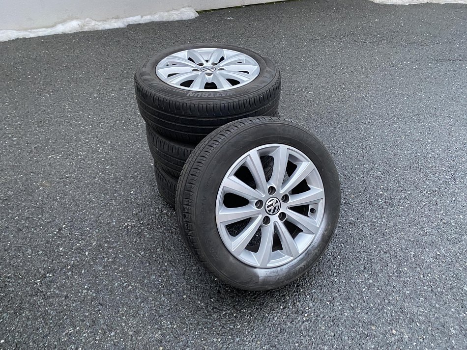 Volkswagen Touran 2.0 TDi Highline