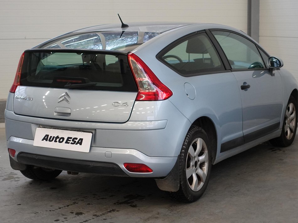Citroën C4 1.4i 