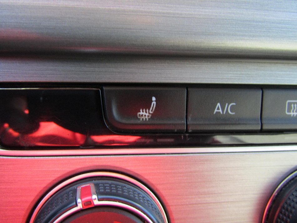 Volkswagen Golf 1.6 TDi 