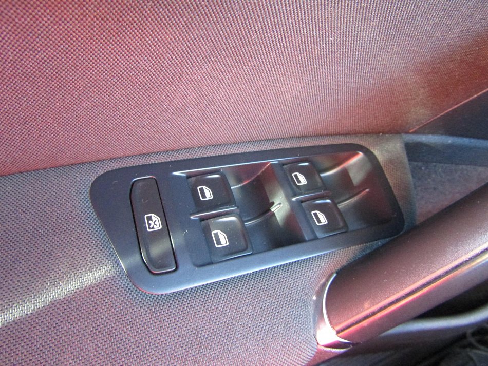 Volkswagen Golf 1.6 TDi 