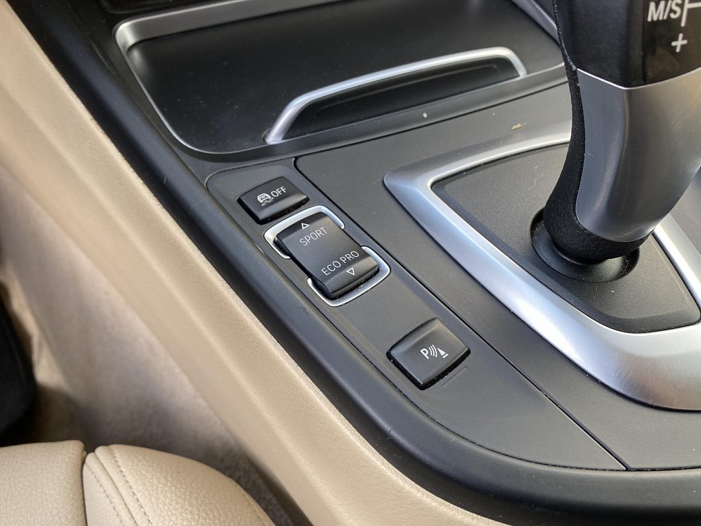 BMW Řada 3 2.0 i  xD