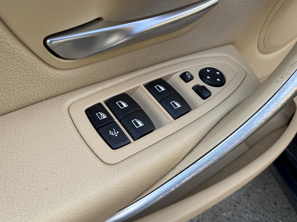 BMW Řada 3 2.0 i  xD