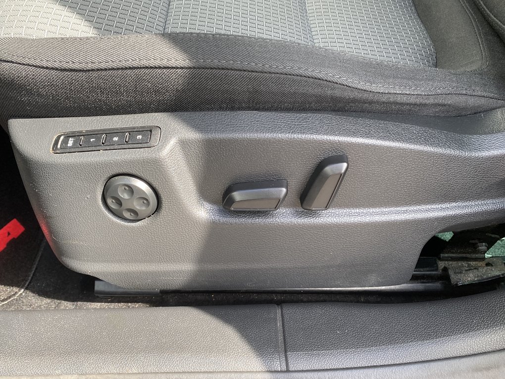 Škoda Superb II 2.0 TDi Ambition
