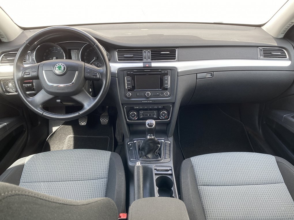 Škoda Superb II 2.0 TDi Ambition